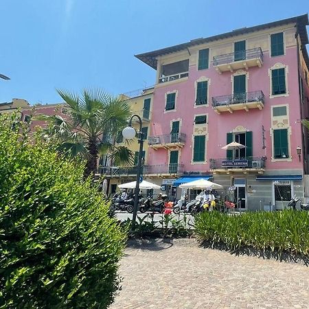 Hotel Serena Arenzano Exterior photo