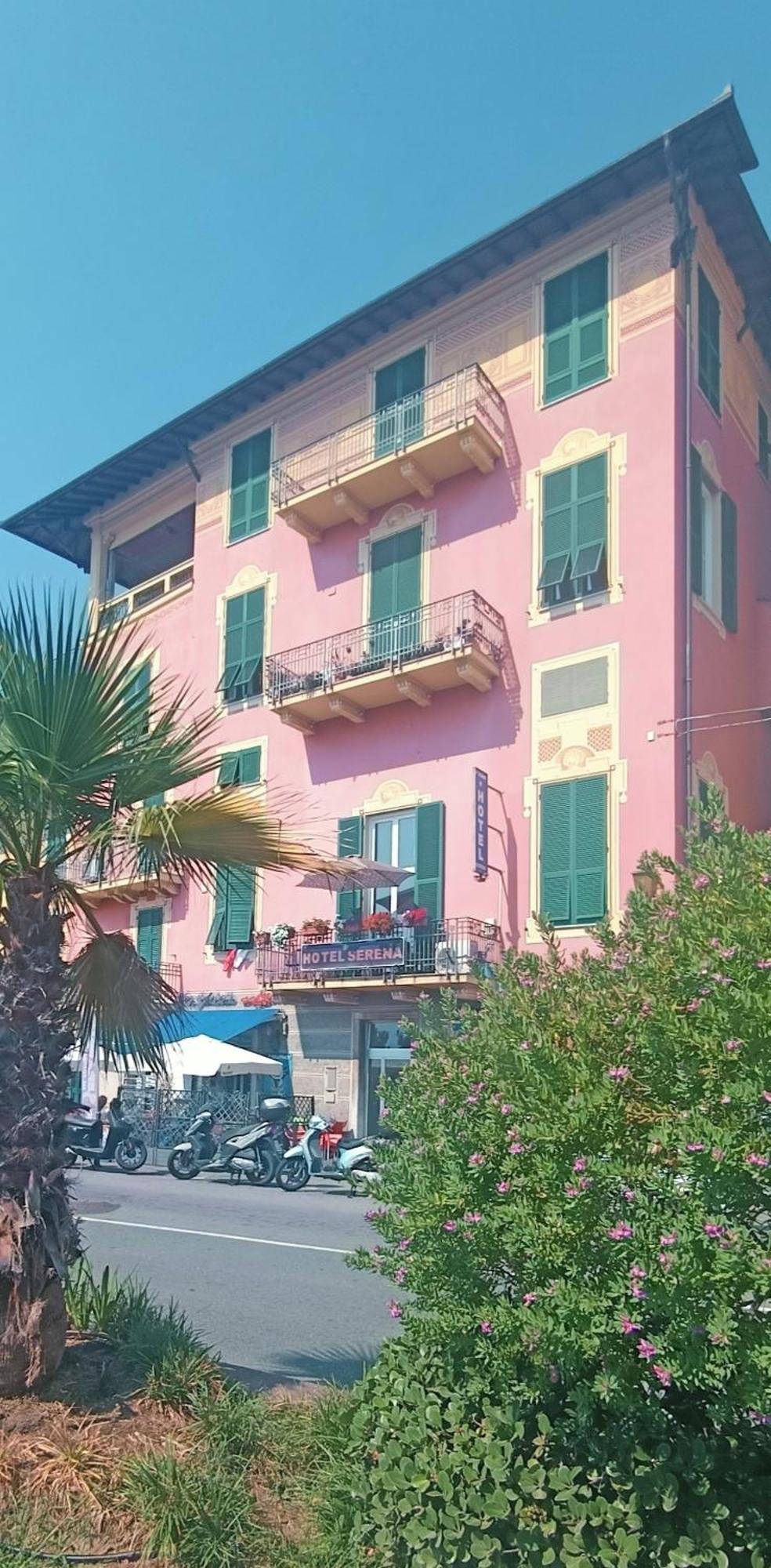 Hotel Serena Arenzano Exterior photo